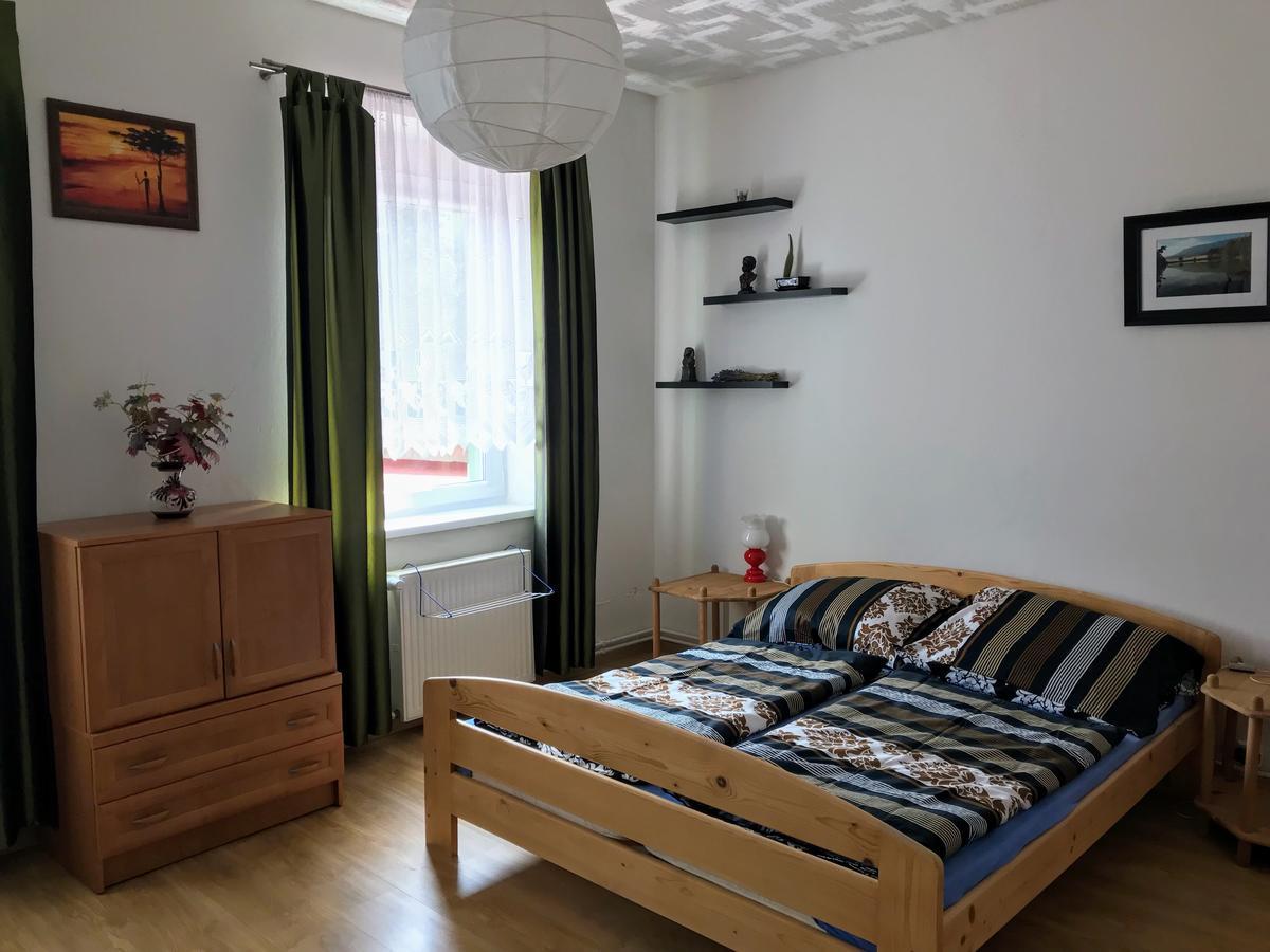 Ubytovani Janina Lägenhet Broumov Exteriör bild